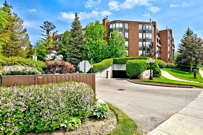 Condo Apartment in Toronto
