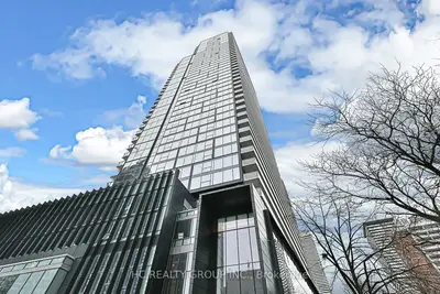3 Gloucester Street 3912, Toronto, On M4y 1l8