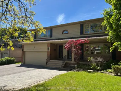 Duplex in Toronto