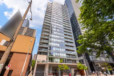 Condo Apartment in Toronto