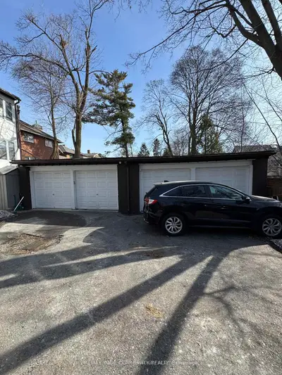 179 St Clair Avenue E, Toronto, On M4t 1n9
