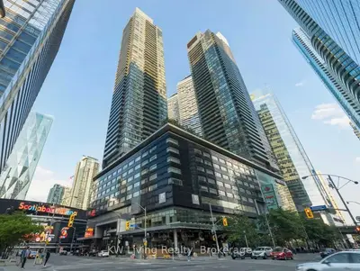 65 Bremner Boulevard 5102, Toronto, On M5j 0a7