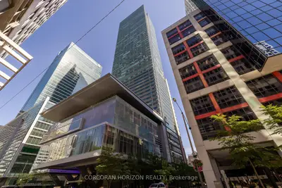 183 Wellington Street W 2403, Toronto, On M5v 0a1