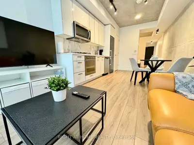 Condo Apartment in Toronto