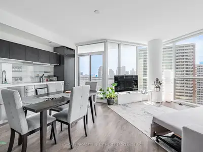 Condo Apartment in Toronto