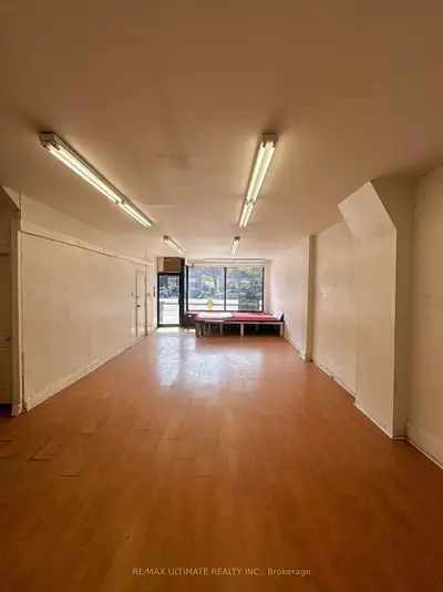 566 St Clair Avenue W, Toronto, On M6c 1a5