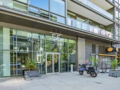 Condo Apartment in Toronto