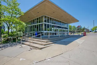 7 Kenaston Gardens Lph08, Toronto, On M2k 1g7