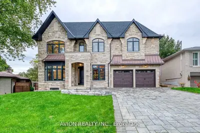 3 Sutcliffe Drive, Toronto, On M2k 2a5