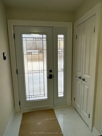 7 Ursa Star Way, Toronto, On M2j 1n9