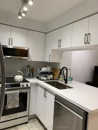 Condo Apartment in Toronto