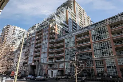 Condo Apartment in Toronto