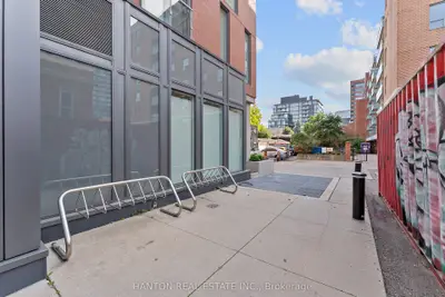 1101 Queen Street W 105, Toronto, On M6j 0g4