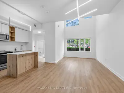 Condo Townhouse in Toronto