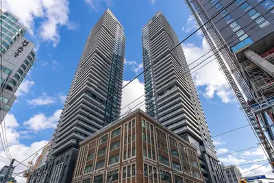 Condo Apartment in Toronto