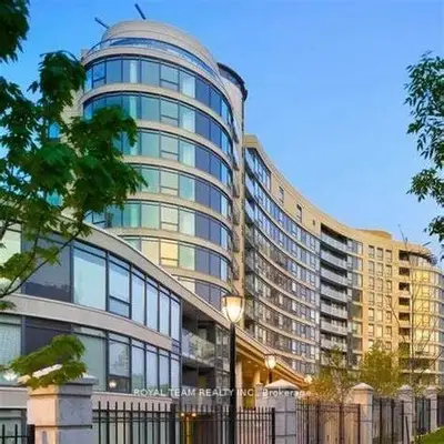 Condo Apartment in Toronto