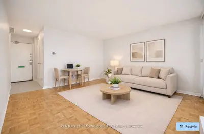 Condo Apartment in Toronto