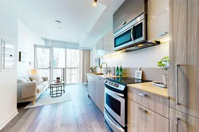 Condo Apartment in Toronto