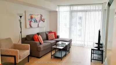 85 Queens Wharf Road 526, Toronto, On M5v 0j9