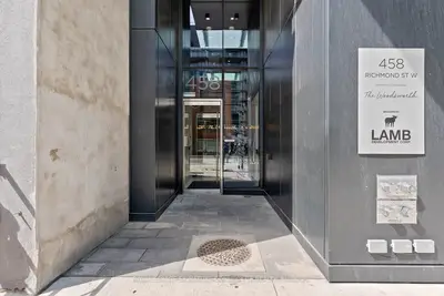 Condo Apartment in Toronto