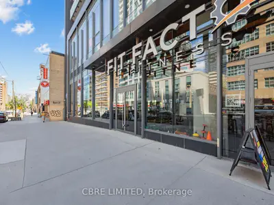 161 Eglinton Avenue E 3, Toronto, On M4p 1j5
