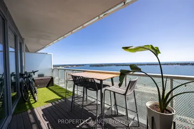 Condo Apartment in Toronto