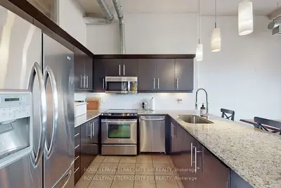 Condo Apartment in Toronto