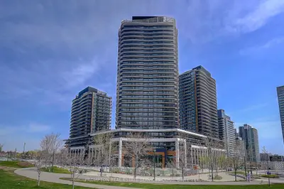 Condo Apartment in Toronto