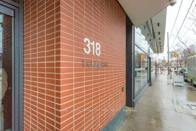 Condo Apartment in Toronto