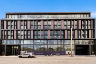 Condo Apartment in Toronto