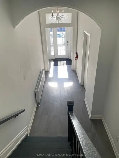 414 Dundas Street E, Toronto, On M5a 2a8