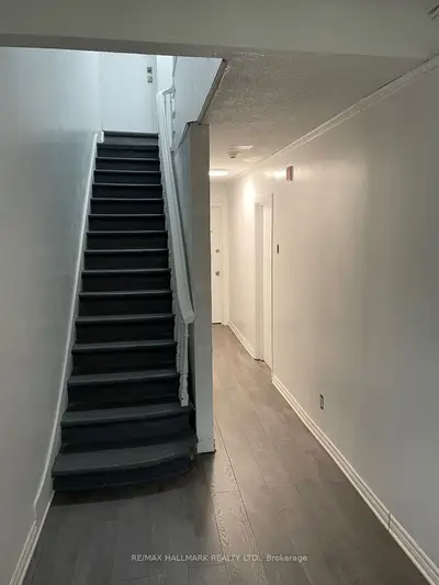 177 Carlton Street, Toronto, On M5a 2k3