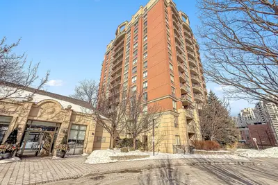 Condo Apartment in Toronto