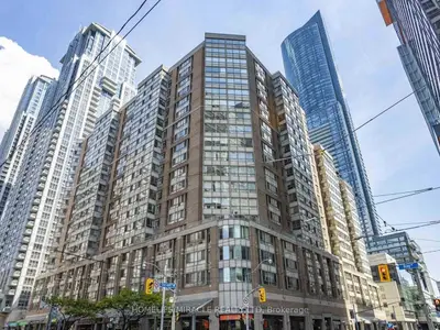 Condo Apartment in Toronto