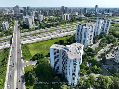 Condo Apartment in Toronto