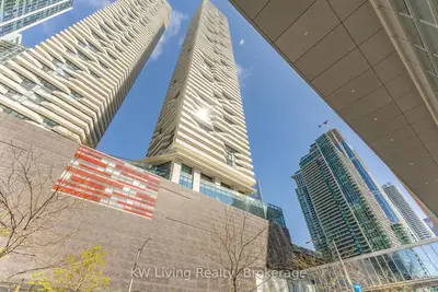 88 Harbour Street 1010, Toronto, On M5j 0c3