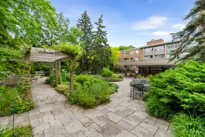 Co-op Apartment in Toronto