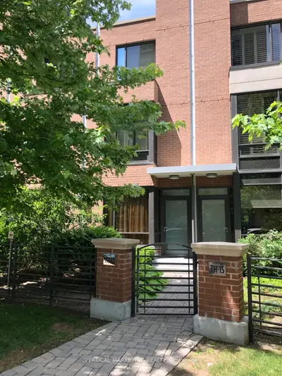 Condo Townhouse in Toronto