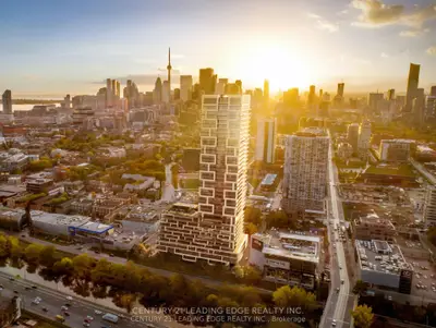 Condo Apartment in Toronto