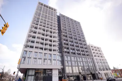 Condo Apartment in Toronto