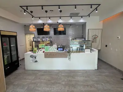 24 Wellesley Street W 7, Toronto, On M4y 2x6