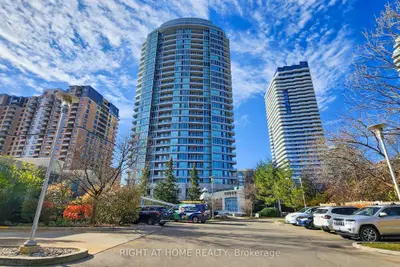 Condo Apartment in Toronto