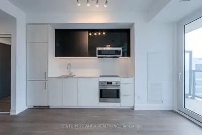Condo Apartment in Toronto