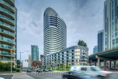 Condo Apartment in Toronto