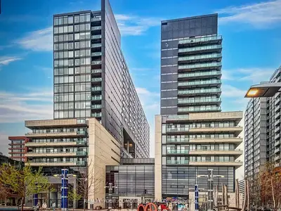 Condo Apartment in Toronto