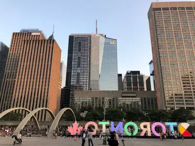 Condo Apartment in Toronto
