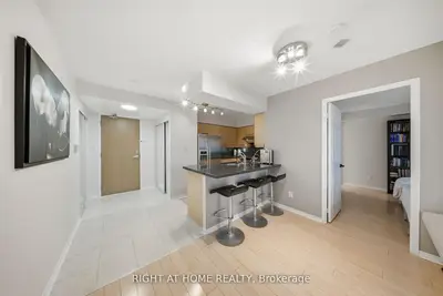 233 Beecroft Road 1915, Toronto, On M2n 6z9