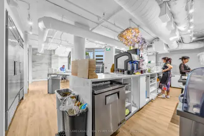 1240 Yonge Street, Toronto, On M4t 1w5
