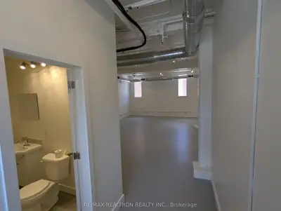 135 Tecumseth Street 11b, Toronto, On M6j 2h2