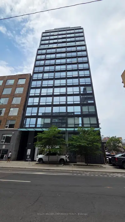 Condo Apartment in Toronto